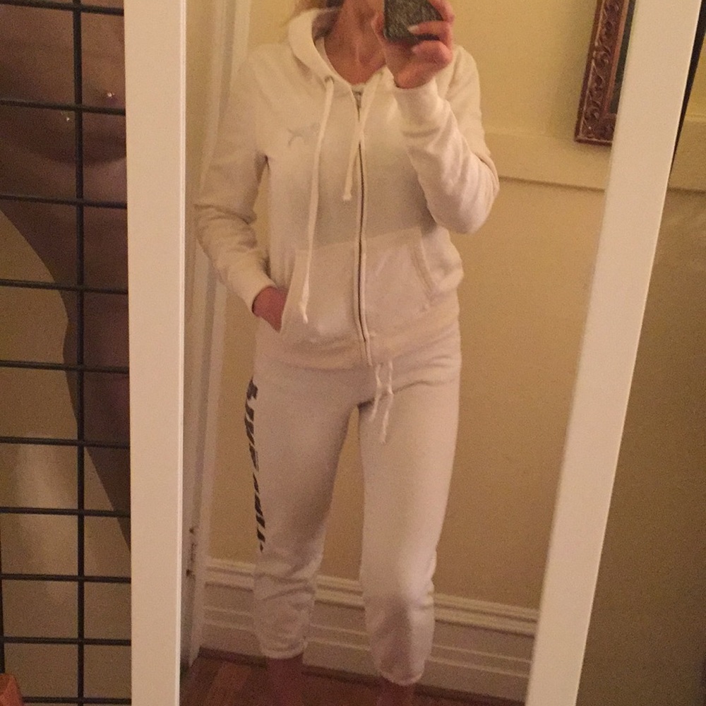 VS Pink hoodie & pants - Picture 2 of 3